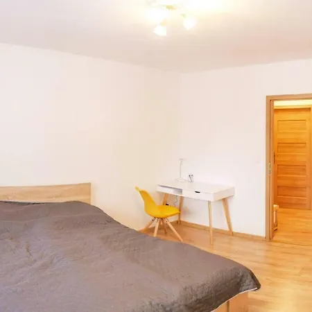 2 Bedroom Flat In The Heart Of *