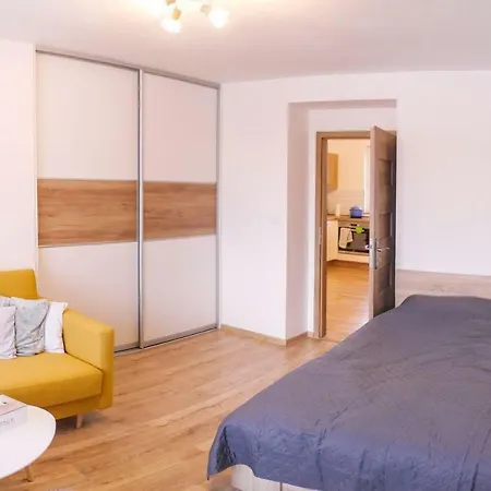 2 Bedroom Flat In The Heart Of Apartamento *